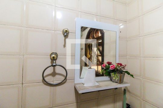 Banheiro 2 de casa à venda com 2 quartos, 86m² em Itaquera, São Paulo