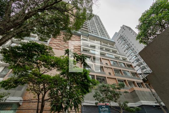 Fachada de kitnet/studio à venda com 1 quarto, 22m² em Jardim das Acacias, São Paulo