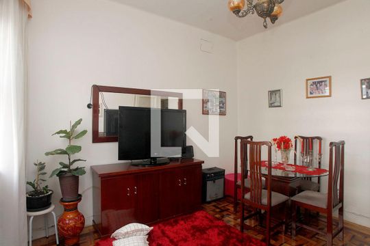 Sala de apartamento à venda com 2 quartos, 54m² em Santana, Porto Alegre