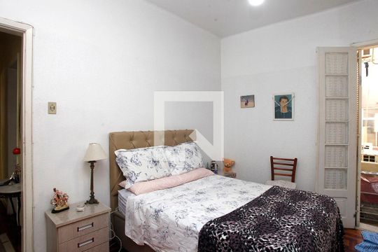 Quarto 1 de apartamento à venda com 2 quartos, 54m² em Santana, Porto Alegre