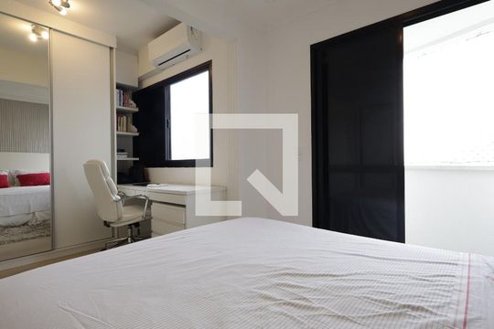 Suíte de apartamento para alugar com 1 quarto, 60m² em Vila Andrade, São Paulo