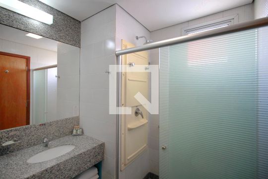 Banheiro de kitnet/studio à venda com 1 quarto, 28m² em Centro, Belo Horizonte
