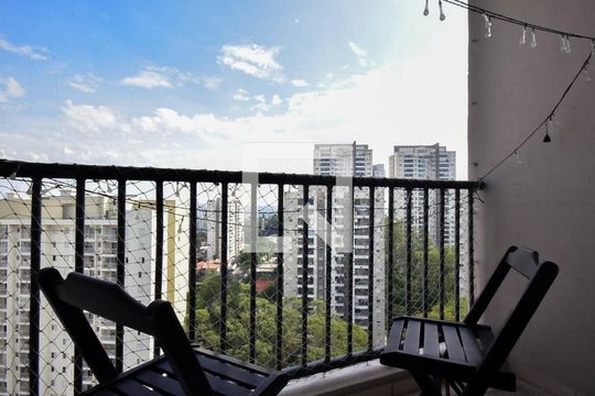 Varanda de apartamento para alugar com 2 quartos, 47m² em Parque Reboucas, São Paulo