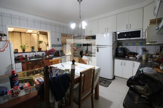 Cozinha de casa à venda com 4 quartos, 128m² em Jaguaribe, Osasco