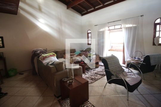 Hall de casa à venda com 4 quartos, 128m² em Jaguaribe, Osasco