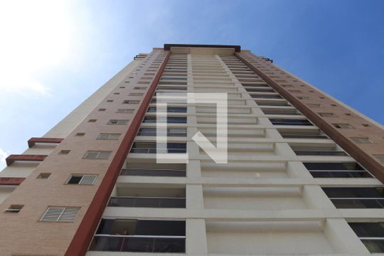 Fachada de apartamento à venda com 3 quartos, 76m² em Alto da Glória, Goiânia