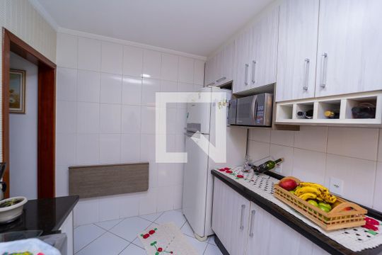 Cozinha de casa de condomínio à venda com 2 quartos, 93m² em Vila Libanesa, São Paulo