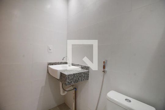 Banheiro de apartamento à venda com 2 quartos, 87m² em Buritis, Belo Horizonte