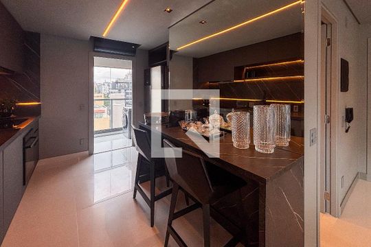Cozinha de apartamento à venda com 1 quarto, 94m² em Pinheiros, São Paulo