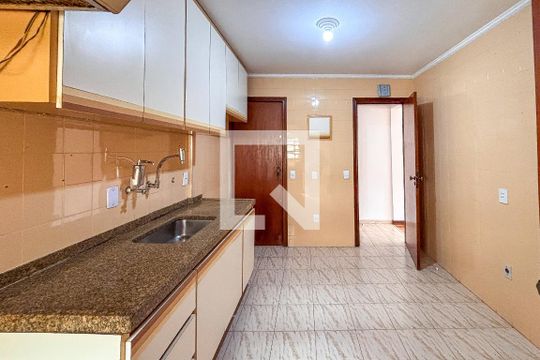 Cozinha de apartamento para alugar com 3 quartos, 110m² em Perdizes, São Paulo