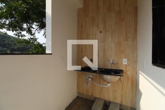 Área de serviço de casa de condomínio à venda com 2 quartos, 160m² em Taquara, Rio de Janeiro