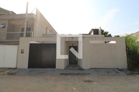 Fachada de casa de condomínio à venda com 2 quartos, 160m² em Taquara, Rio de Janeiro