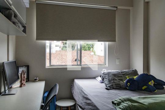 Quarto de apartamento para alugar com 2 quartos, 80m² em Havaí, Belo Horizonte