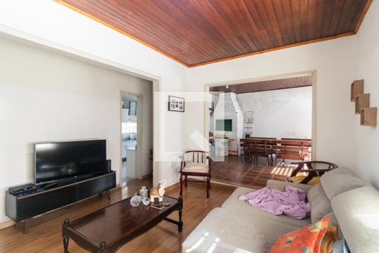 Sala de casa à venda com 3 quartos, 502m² em Campo Novo, Porto Alegre