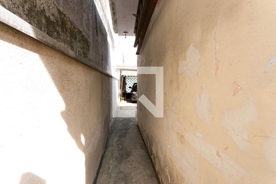 Corredor Externo de casa à venda com 2 quartos, 192m² em Vila Santo Estevão, São Paulo