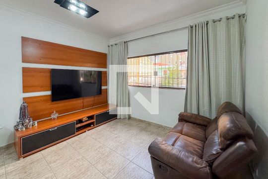 Sala de casa à venda com 2 quartos, 300m² em Vila Firmiano Pinto, São Paulo