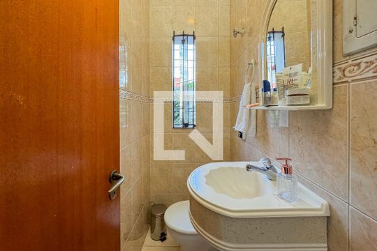 Lavabo de casa à venda com 2 quartos, 300m² em Vila Firmiano Pinto, São Paulo