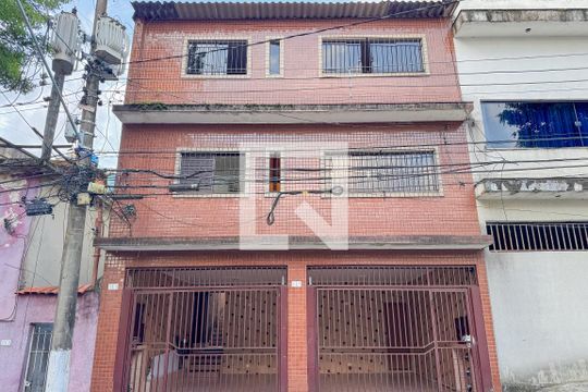 Fachada de casa à venda com 2 quartos, 300m² em Vila Firmiano Pinto, São Paulo