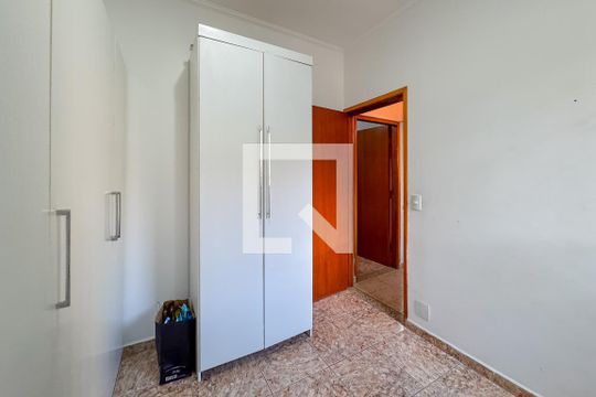 Quarto 1 de casa à venda com 2 quartos, 300m² em Vila Firmiano Pinto, São Paulo