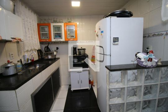 Cozinha de casa à venda com 3 quartos, 62m² em Irajá, Rio de Janeiro