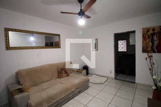 Sala de casa à venda com 3 quartos, 62m² em Irajá, Rio de Janeiro