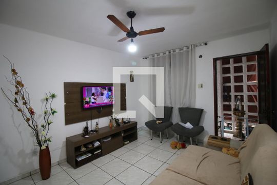 Sala de casa à venda com 3 quartos, 62m² em Irajá, Rio de Janeiro