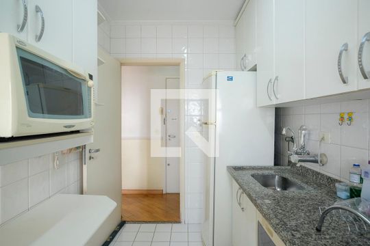 Cozinha de apartamento para alugar com 2 quartos, 63m² em Santo Antônio, São Caetano do Sul