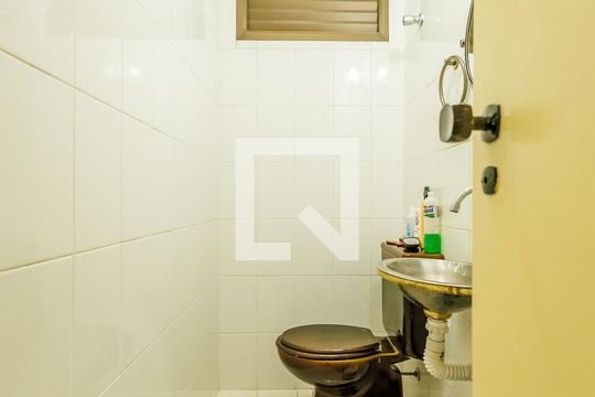 Lavabo de apartamento para alugar com 3 quartos, 170m² em Centro, Taubaté