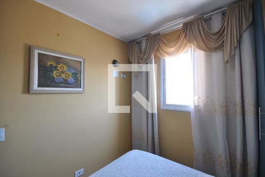 Quarto de apartamento à venda com 1 quarto, 33m² em Vila Mazzei, São Paulo