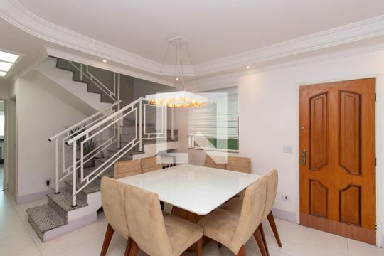Sala de casa para alugar com 3 quartos, 310m² em Vila Gustavo, São Paulo