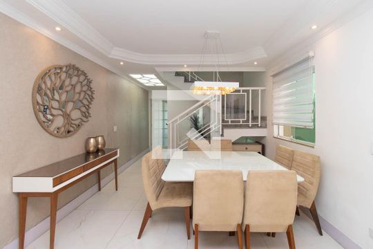 Sala de casa para alugar com 3 quartos, 310m² em Vila Gustavo, São Paulo