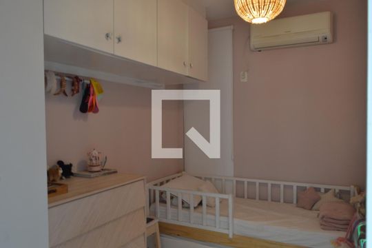 Quarto 1 de apartamento para alugar com 3 quartos, 85m² em Barra da Tijuca, Rio de Janeiro