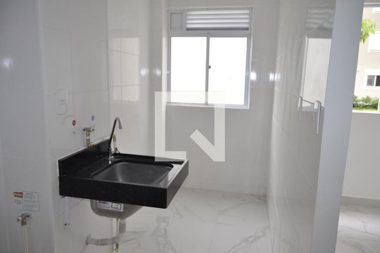 Sala/Cozinha de apartamento para alugar com 2 quartos, 40m² em Del Castilho, Rio de Janeiro