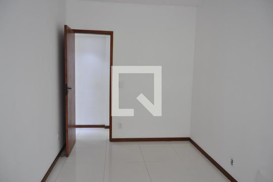 Quarto 1 de apartamento para alugar com 2 quartos, 70m² em Méier, Rio de Janeiro
