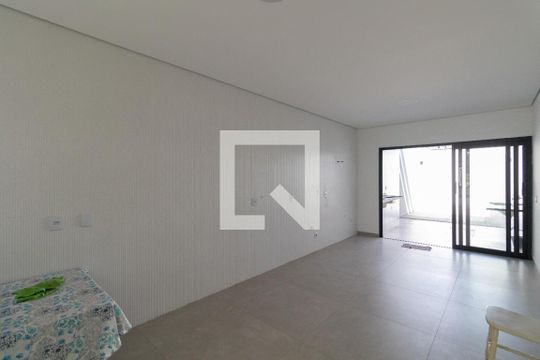 Sala de casa à venda com 3 quartos, 165m² em Vila Granada, São Paulo