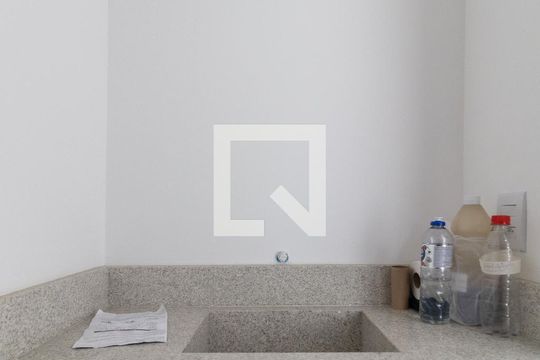 Lavabo de casa à venda com 3 quartos, 165m² em Vila Granada, São Paulo