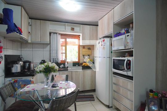 Cozinha de casa à venda com 2 quartos, 65m² em Canudos, Novo Hamburgo