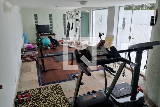 Casa à venda com 4 quartos, 515m² em Parque dos Principes, São Paulo