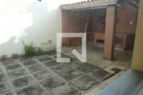 Casa à venda com 3 quartos, 190m² em Jardim Pinheiros, São Paulo