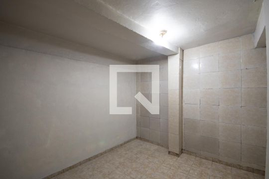 Quarto  de casa para alugar com 1 quarto, 27m² em Tremembé, São Paulo