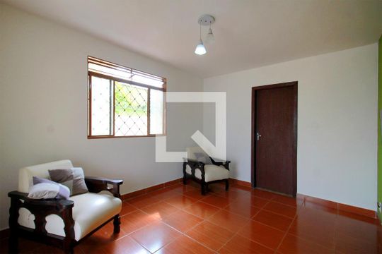 Sala de casa à venda com 3 quartos, 281m² em União, Belo Horizonte