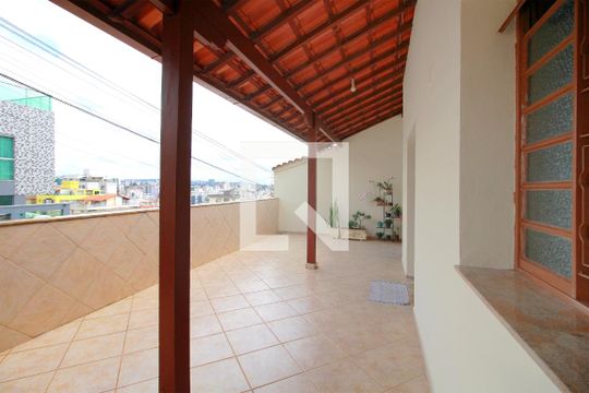 Varanda de casa à venda com 3 quartos, 281m² em União, Belo Horizonte