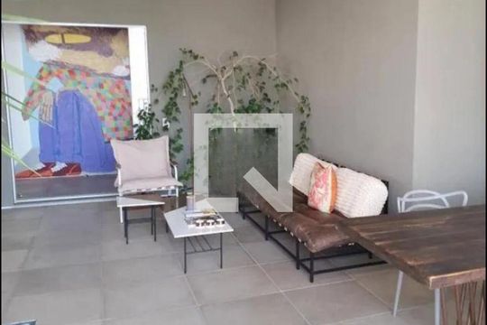 Apartamento à venda com 2 quartos, 130m² em Vila Ipojuca, São Paulo