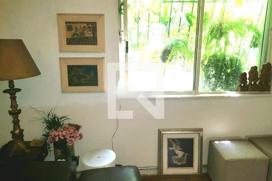 Apartamento à venda com 1 quarto, 85m² em Barra Funda, São Paulo