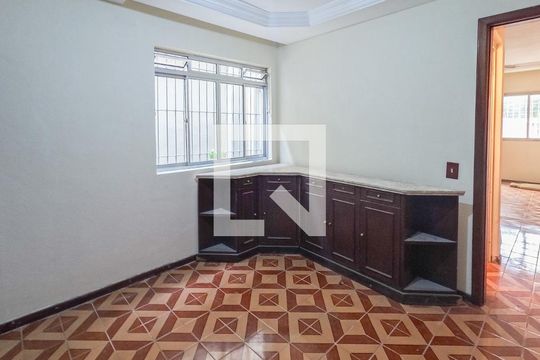 Sala de TV de casa para alugar com 3 quartos, 240m² em Jardim Sao Jose, São Paulo