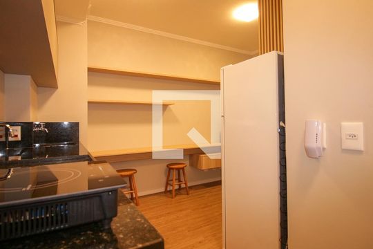 Sala/Cozinha de apartamento para alugar com 1 quarto, 32m² em Vila Prudente, São Paulo