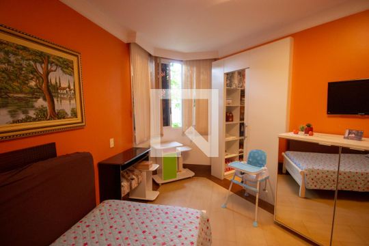 Sala de casa à venda com 5 quartos, 314m² em Metropolitano, Brasília