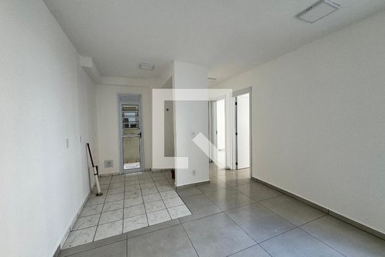 Sala/Cozinha de apartamento à venda com 2 quartos, 45m² em Campina, São Leopoldo