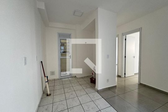 Sala/Cozinha de apartamento à venda com 2 quartos, 45m² em Campina, São Leopoldo