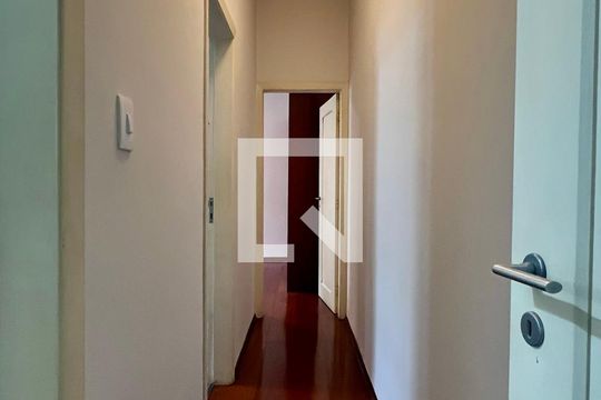 Corredor de apartamento para alugar com 1 quarto, 61m² em Jardim Paulista, São Paulo